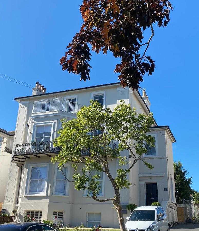 Serene In Ryde Ryde  Exteriör bild